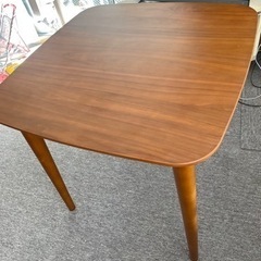 アトラス　4人用ダイニングテーブル　75cm×75cm×71cmの画像