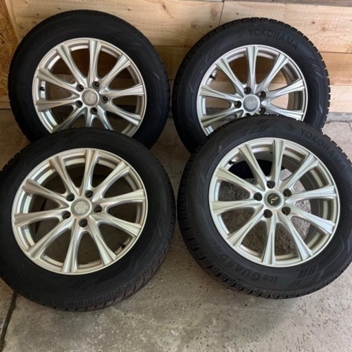 17インチ 225/55/17 スタッドレス