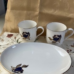 売約済み　ジバンシーマグカップとプレート
