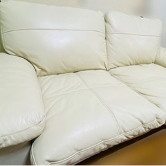 本革の3人掛けソファもらって下さいの画像