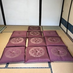 座布団2枚の画像