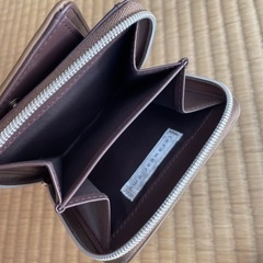 【売却済】二つ折り財布　ショルダーの画像