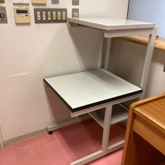 パソコンデスク