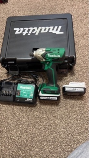 マキタ　インパクトドライバー　M697D　14.4V