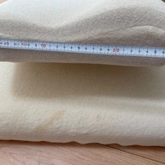 テンピュール(Tempur) みたいな枕 2個の画像
