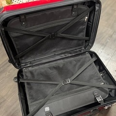 高性能！たっぷり入るキャリーケースの画像