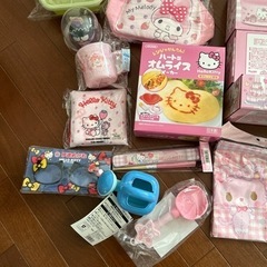 お値下げ7000円サンリオセット1万円以上入ってます
の画像