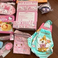 お値下げ7000円サンリオセット1万円以上入ってます
の画像