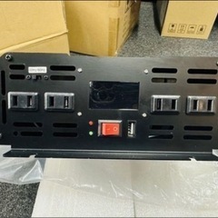 インバーター 2000W 【正弦波 12V専用】リモコン付き モニター表示 車 コンセント4個 USB1個 AC100V 直流 変換 発電機の画像