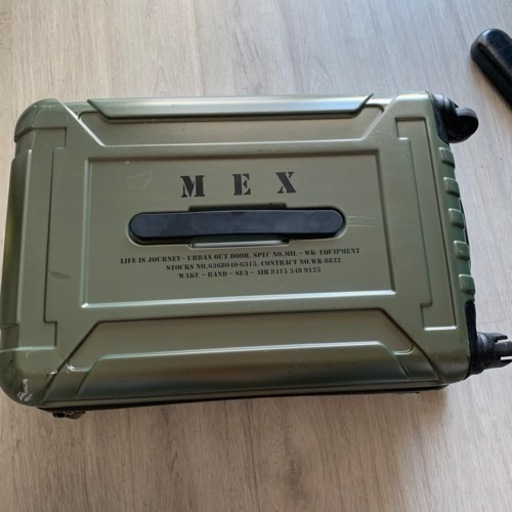 機内持ち込みキャリーケース