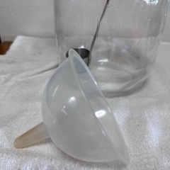 【直接手渡しできる方】自家製梅酒作り3点セット　瓶、杓子、ロート　おまけで小瓶も。の画像