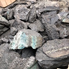 黒鉛と炉蓋です　処分出来る方の画像