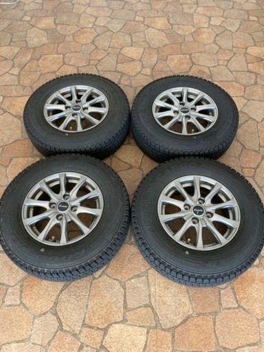 【取りに来てくださる方限定】スタッドレスタイヤ/アルミホイール4本セット