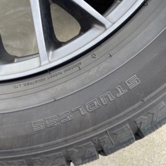スタッドレスタイヤ　205/60R16 ４本セット　ヴォクシー等の画像