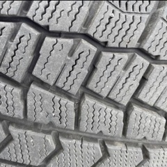 スタッドレスタイヤ　205/60R16 ４本セット　ヴォクシー等の画像