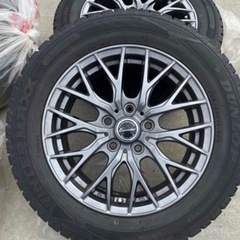 スタッドレスタイヤ　205/60R16 ４本セット　ヴォクシー等の画像