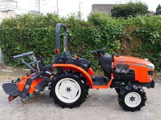 クボタ トラクター KB17XF 17馬力 318時間 無段変速ノークラ 上位機種