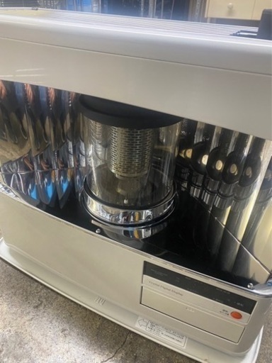万代店　美品　分解掃除済み　コロナ 煙突式ストーブ SV-70BSN 2022年製 木造：18畳  コンクリート：29畳 CORONA