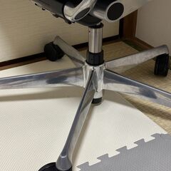 高級革張りハイバックチェア オカモト デューク(定価47万円)の画像