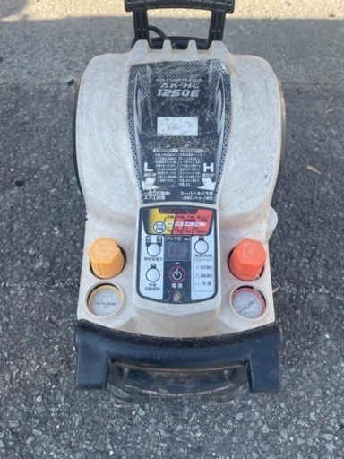 MAX エアーコンプレッサー