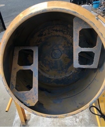 コンクリートミキサー　練上げ量50L ドラム容量120L