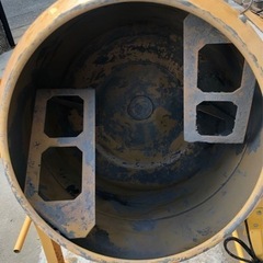 コンクリートミキサー　練上げ量50L ドラム容量120Lの画像