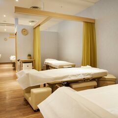 【積極採用中！】★業界大手で安定勤務☆セラピストのお仕事です♪手に職をつけたい方にぴったり◎BW144の画像