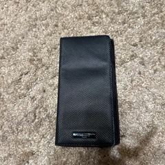 iPhone13プロのノート型カバー