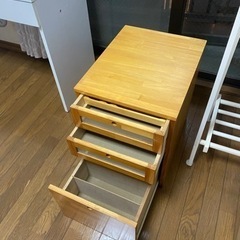作業机　棚つき　配送できます。の画像