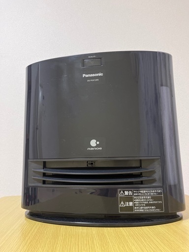 Panasonic 加湿セラミックファンヒーター　ブラック　黒　加湿器　暖房　温風