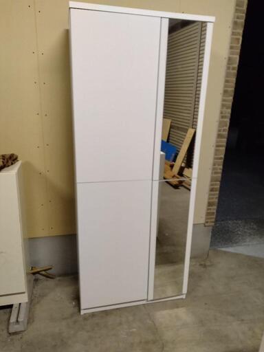 下駄箱、キレイです。中古品。