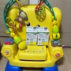 おもちゃ　椅子　母乳バッグなど　まとめて