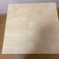 IKEA リビング　テーブルの画像