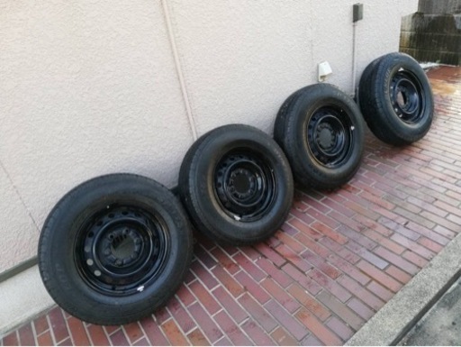 ハイエース純正ホイールタイヤ6穴タイプ