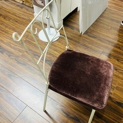 椅子　家具　の画像