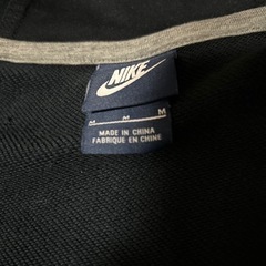 【NIKE】ナイキ スウェットパーカー フルジップ スウッシュ ブラック 黒 Mの画像