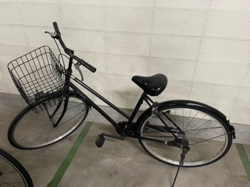 自転車　黒　前カゴ付き　鍵あり