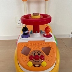 アンパンマンビジーカーの画像