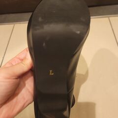 【箱入り美品】結婚式 パーティー 靴 パンプスの画像