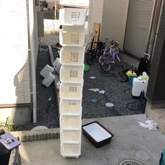 重ねることができる収納棚の画像