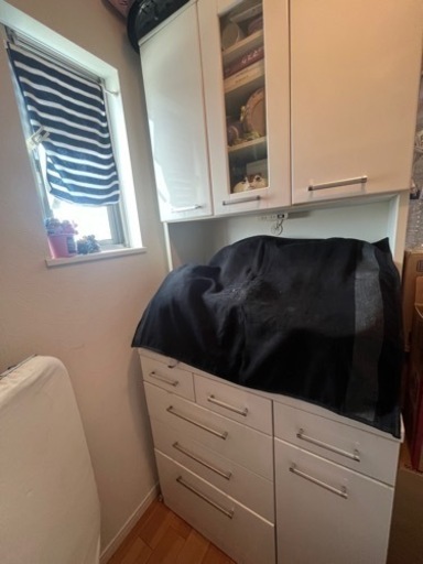 ニトリ　キッチンボード　食器棚