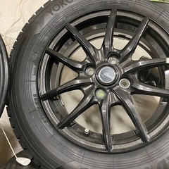 🚗【スタッドレスタイヤ】ヤリス/アクア/フィット5アルミ 付 【カー用品･ホイール買取アールワン田川】の画像