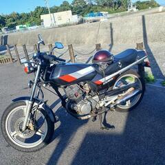 CB125T