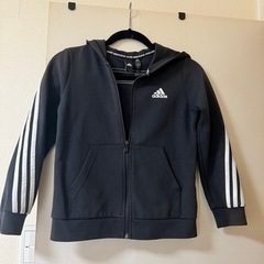 adidas上下セット140センチ