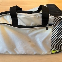 NIKEゴルフバック　シューズ収納付き