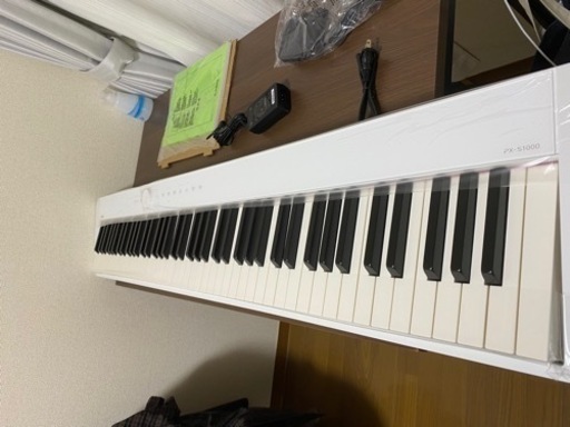 電子ピアノ　カシオ