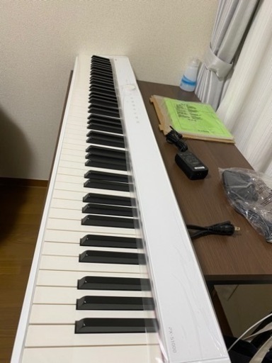 電子ピアノ　カシオ