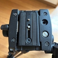 Vinten pro6 HDV プロ用ビデオ三脚の画像
