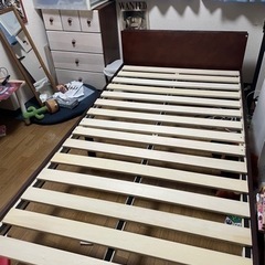 コンセント付きシングルベッド