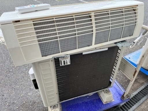 【取引中】2017年製 100V日立白くまくん　6畳用　2.2kw RAS-A22F(w)